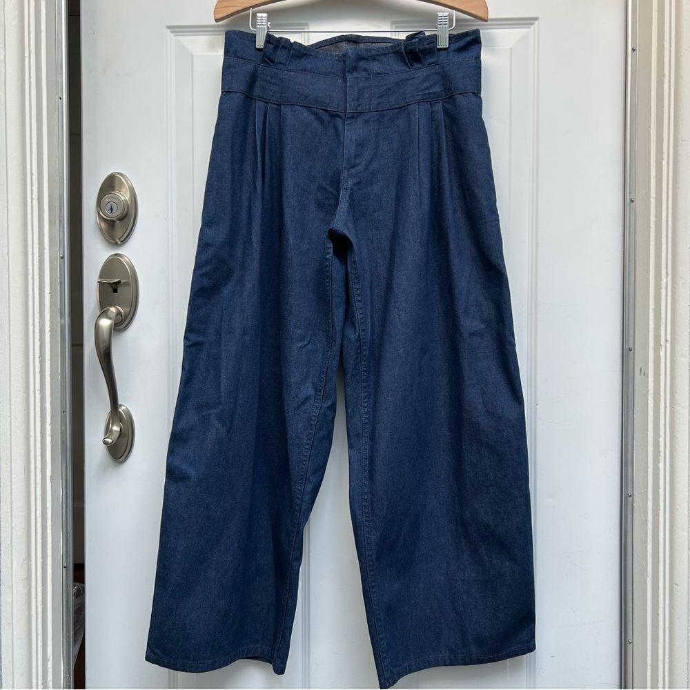 Wide-Leg cropped pleated Denim Pants